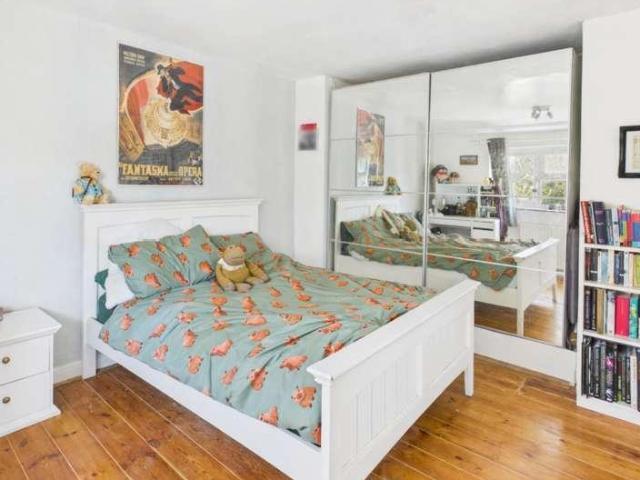 House for sale in The Ryde, Fretherne