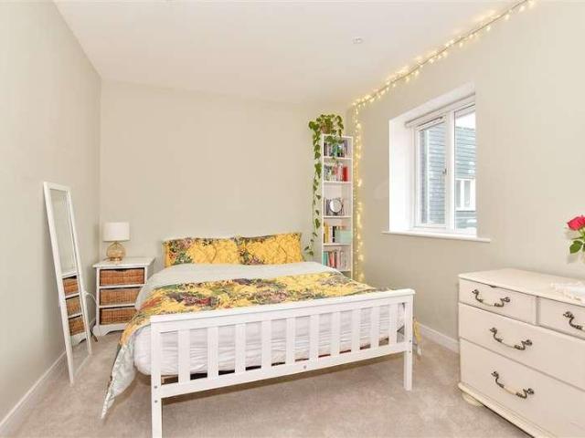 House for sale in Barracks, The Bridge