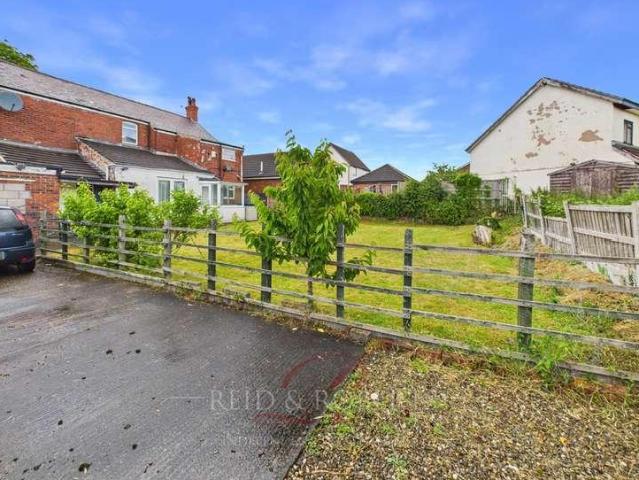 House for sale in Little Mountain, Wales