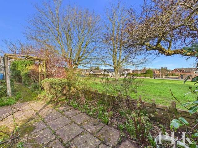 House for sale in Fell Lane