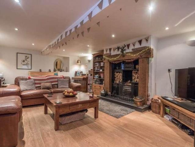 House for sale in Levens