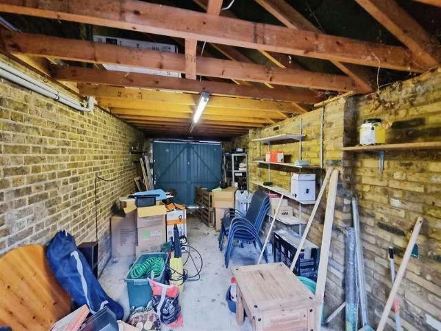 House for sale in Highfield, Pouchen End