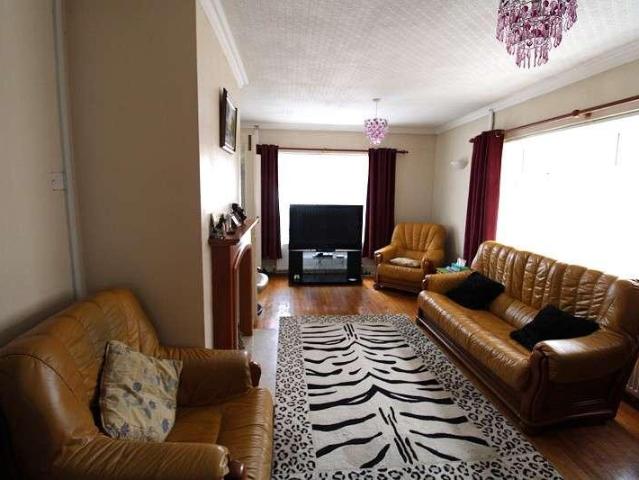 House for sale in Porthcawl, Newton