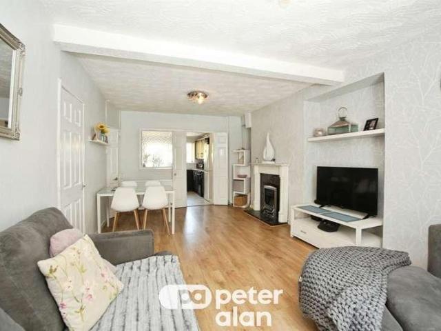 House for sale in Treharris