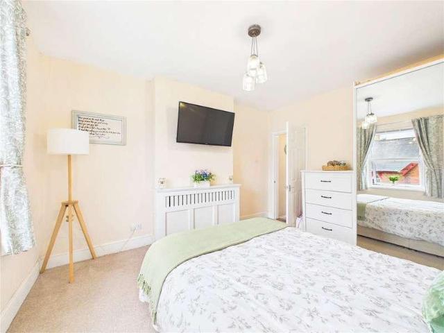 House for sale in The Ronkswood, Worcester