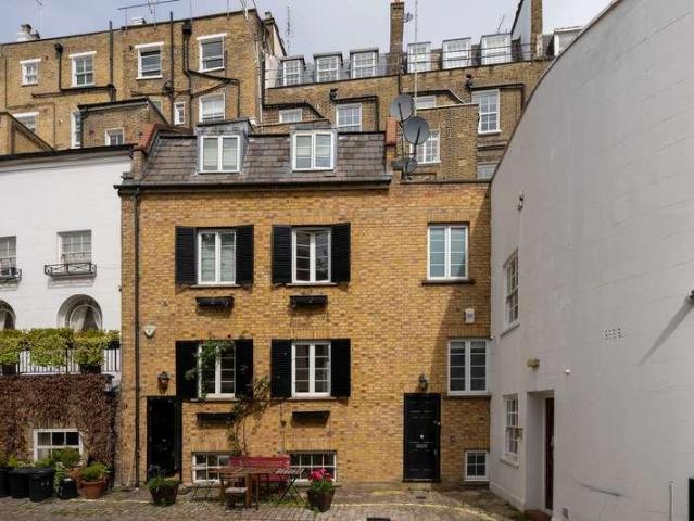 House for sale in Bayswater, Greater London