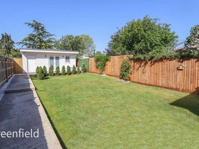 House for sale in Tolworth, Greater London