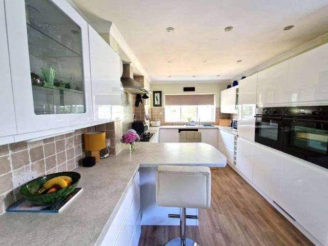 House for sale in Withycombe, Budlake