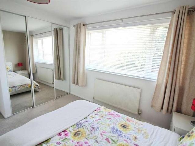 House for sale in Robin Hood, West Yorkshire