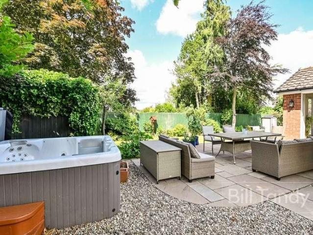 House for sale in Lichfield, Boley Park