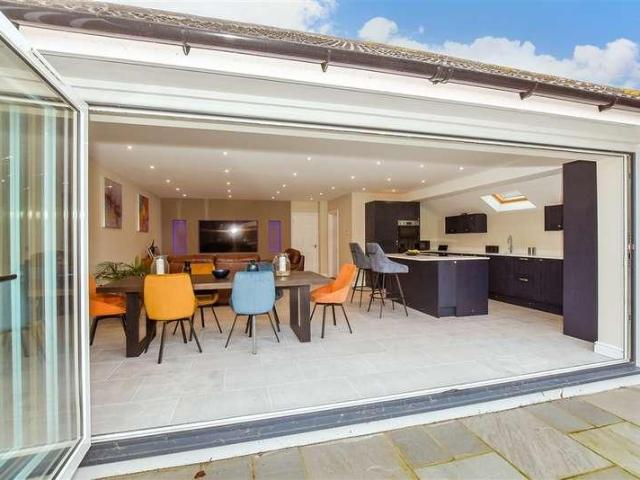 House for sale in Spring Vale, Hampshire