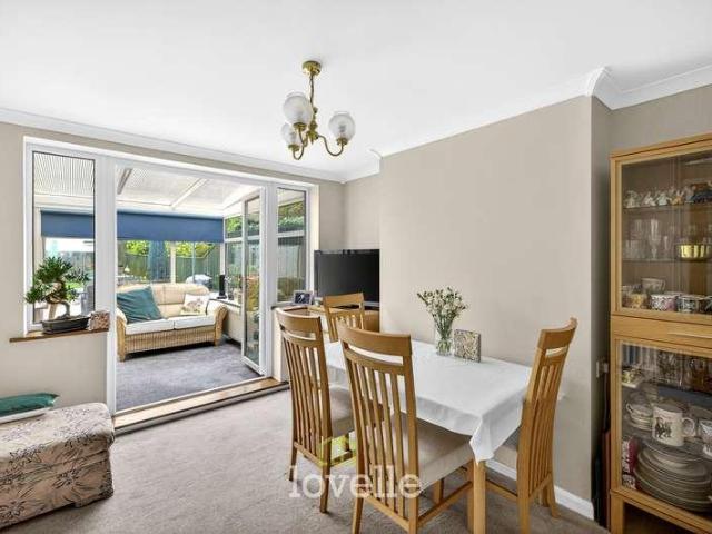House for sale in Waltham