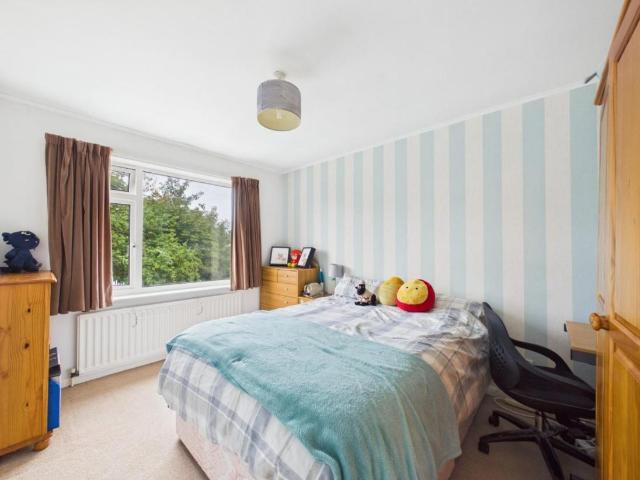 House for sale in Cottingley, West Yorkshire