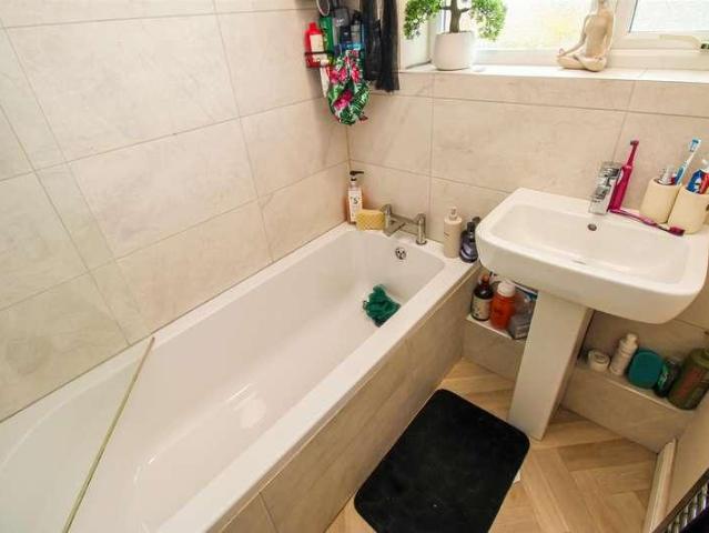 House for sale in Warmfield, West Yorkshire