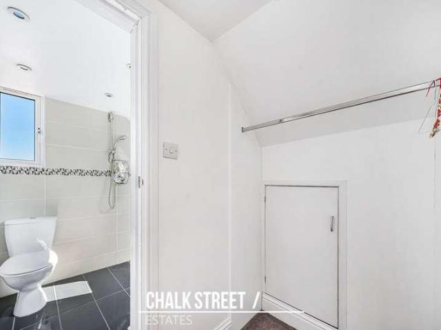 House for sale in Hornchurch, Greater London