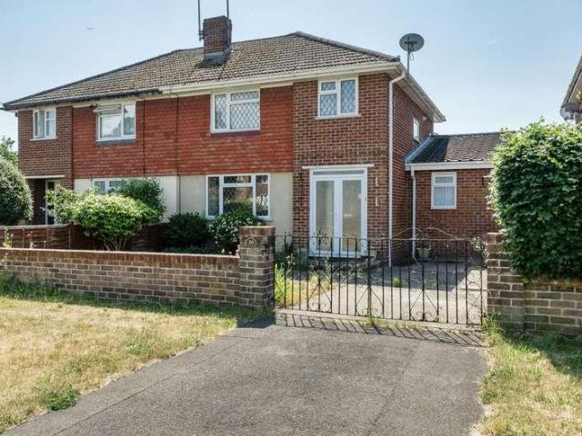 House for sale in Woodley