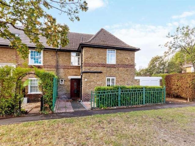 House for sale in London Borough of Merton, Merton Park
