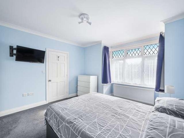 House for sale in West Ewell, Ewell