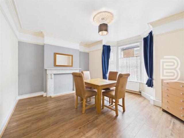 House for sale in New Bilton