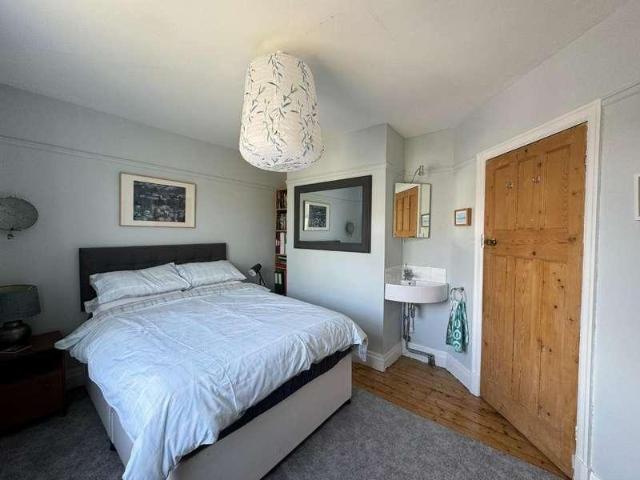 House for sale in Georgia, Greater Manchester