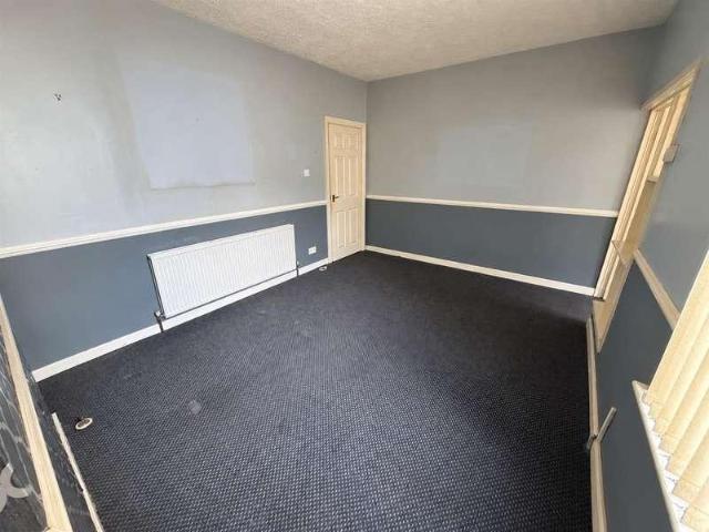 House for sale in Calderstones