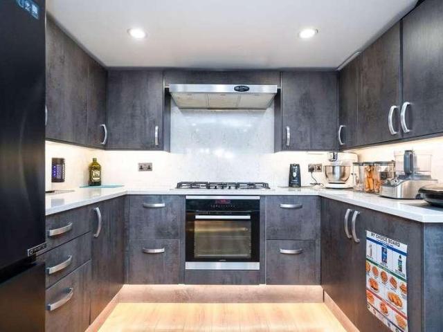 House for sale in Wexham, George Green