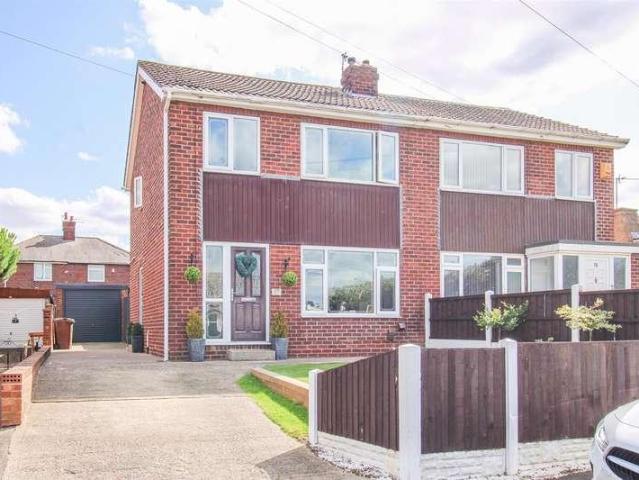 House for sale in Normanton and Altofts, Old Snydale
