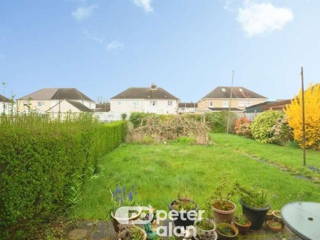 House for sale in Llantarnam, Wales