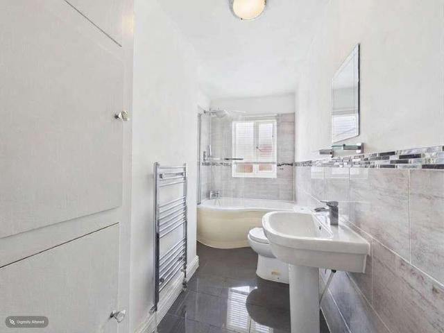 House for sale in Pontefract, West Yorkshire