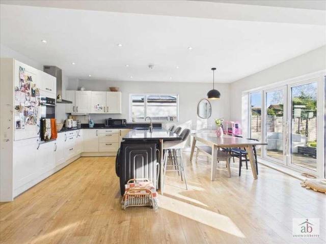 House for sale in Bixley, Eastbridge
