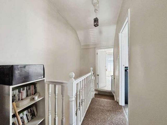 House for sale in Plasnewydd, Falcon Lodge