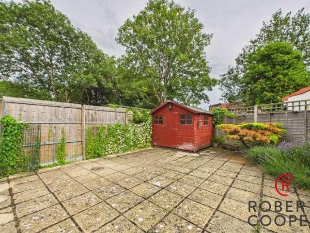 House for sale in Greater London