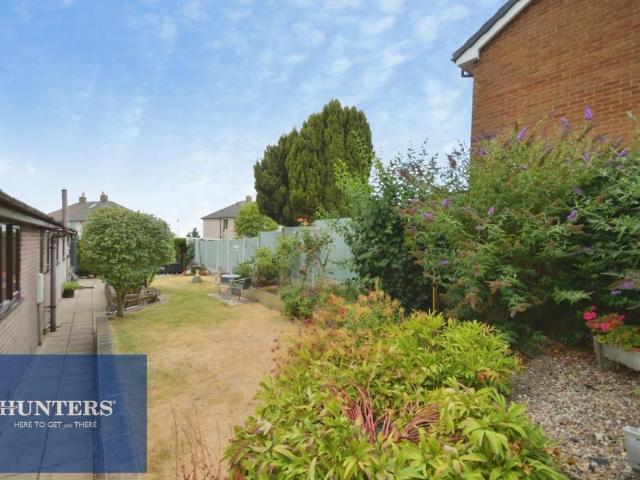 House for sale in Staveley CP, Loundsley Green
