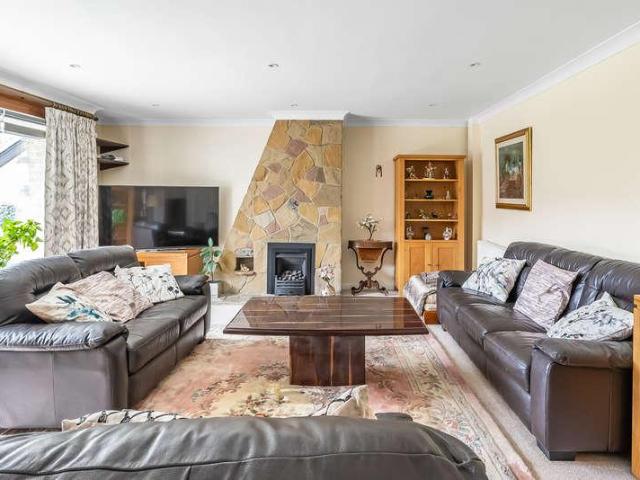 House for sale in Badger's Mount, The Butts