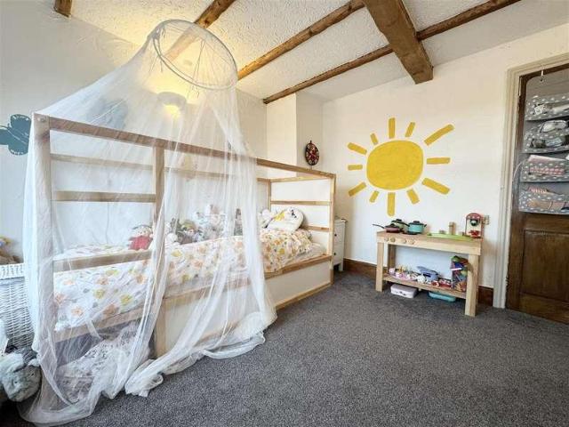 House for sale in Shelley, Kirklees