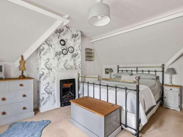 House for sale in Siddington, Cotswold