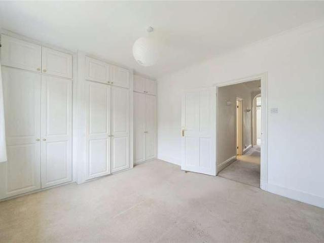 House for sale in Norbiton, Greater London
