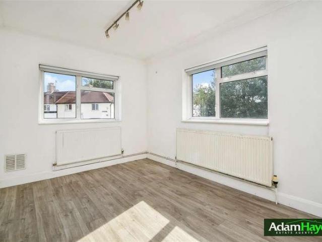 House for sale in Brunswick Park, Greater London