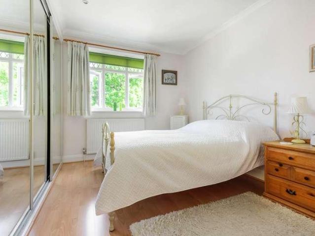 House for sale in Old Malden, Greater London