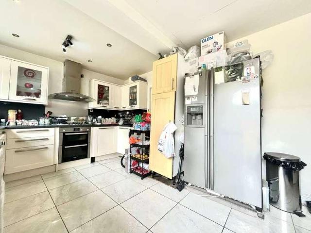 House for sale in Goldthorn Park, West Midlands