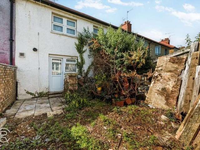 House for sale in London Borough of Ealing, Hanwell