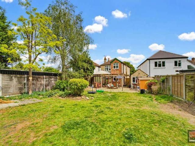 House for sale in Lower Halliford, Surrey
