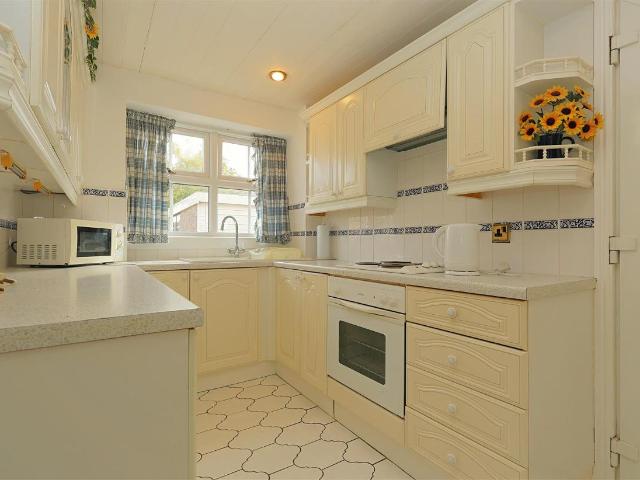 House for sale in Farsley, West Yorkshire