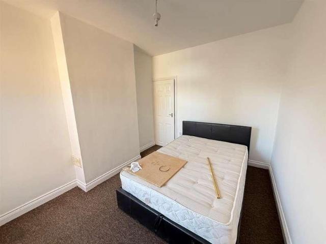 House for sale in Old Wharf, City Of Leicester
