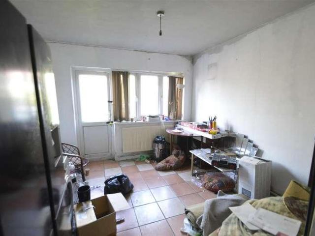 House for sale in Dagenham, Becontree