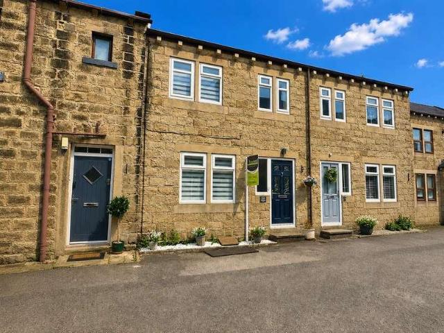 House for sale in Calverley, West Yorkshire