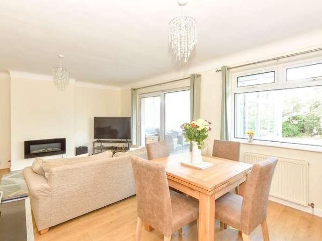 House for sale in Spring Vale, Hampshire