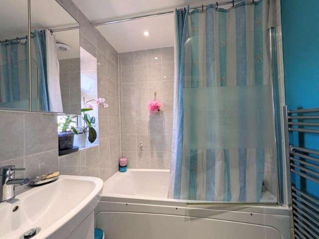 House for sale in Watergate, Devon
