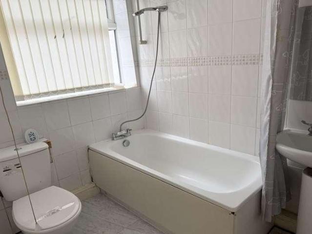 House for sale in Weston Point, Halton