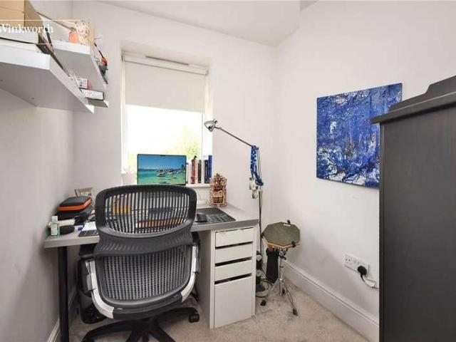 House for sale in Greater London